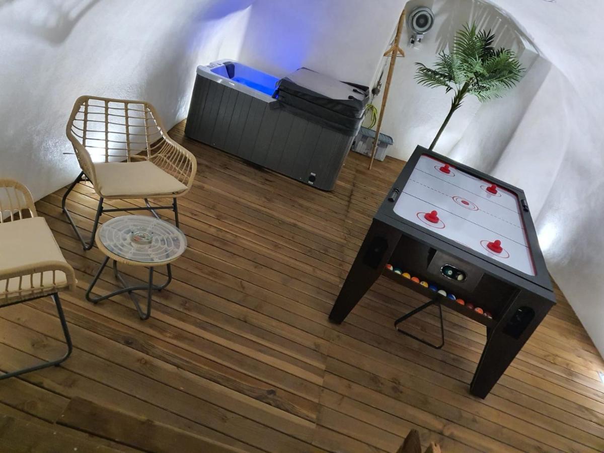 Le Menhir 2 Jacuzzi Spa Terasse Barbecue La Roche-Blanche  Luaran gambar